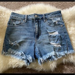 High waisted denim raw hem shorts